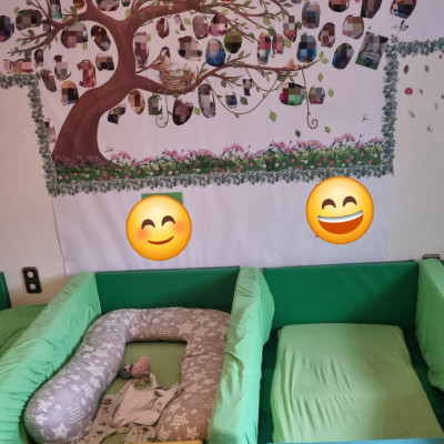 Schlaf- und Wickelraum Schlaf- und Wickelraum